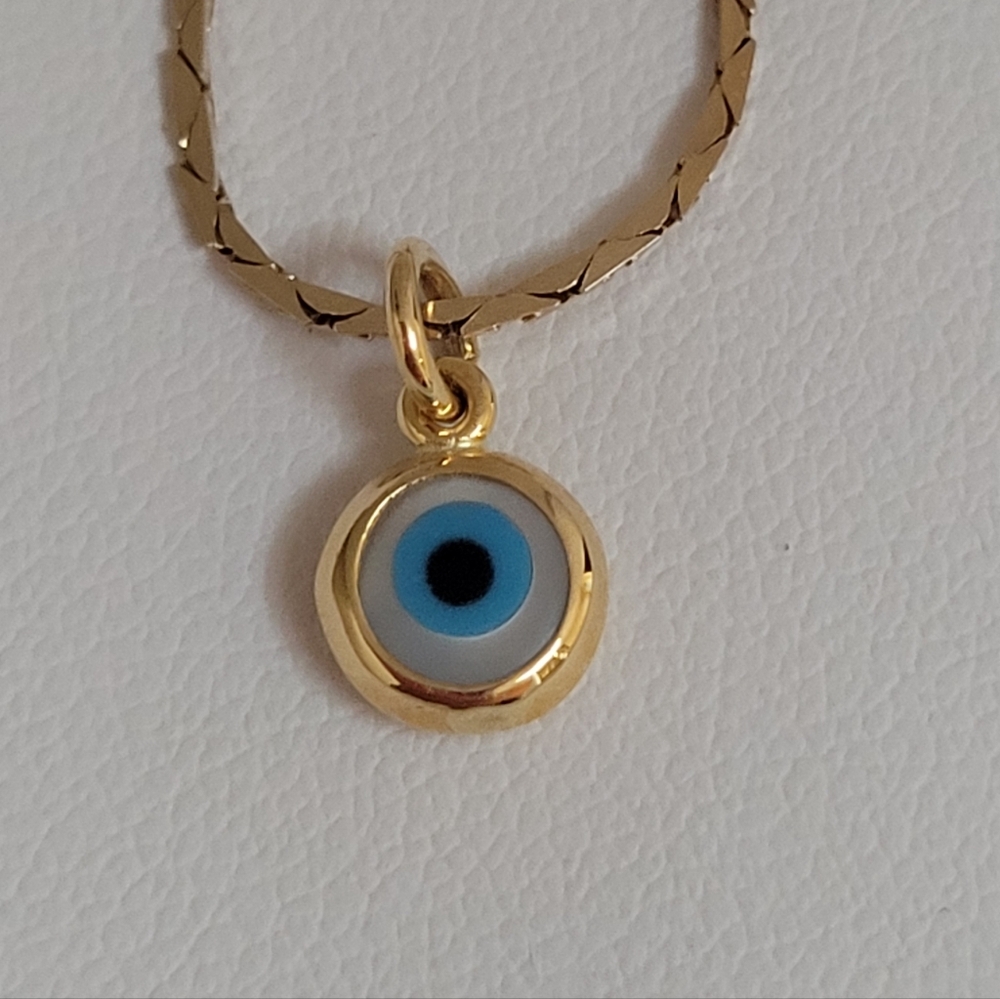 14k Solid Yellow Gold Evil Eye Pendant, Mother Of Pearl.